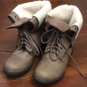 NWOT  Women’s SODA Combat Boots in size 8. New.